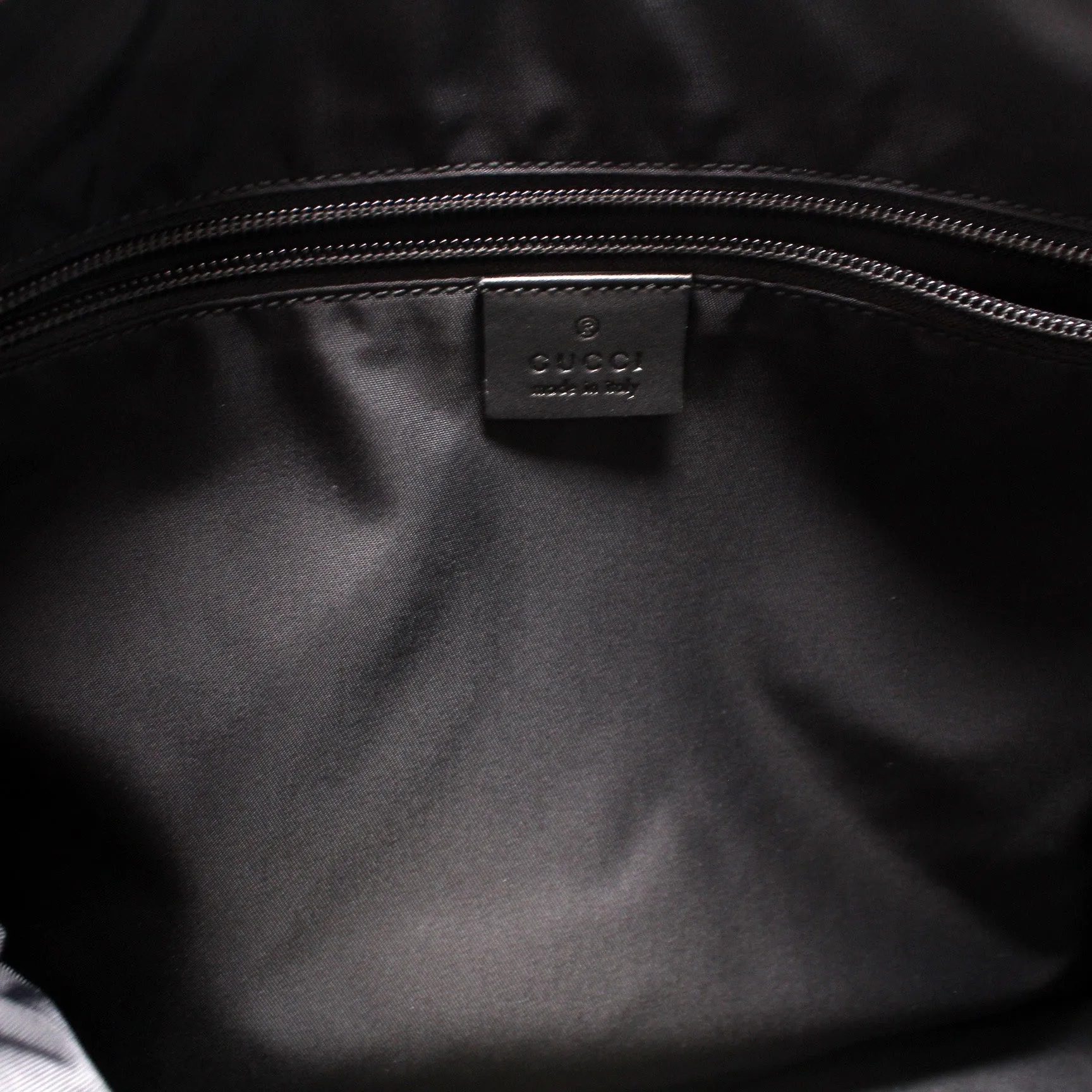 523335 GG Supreme Messenger