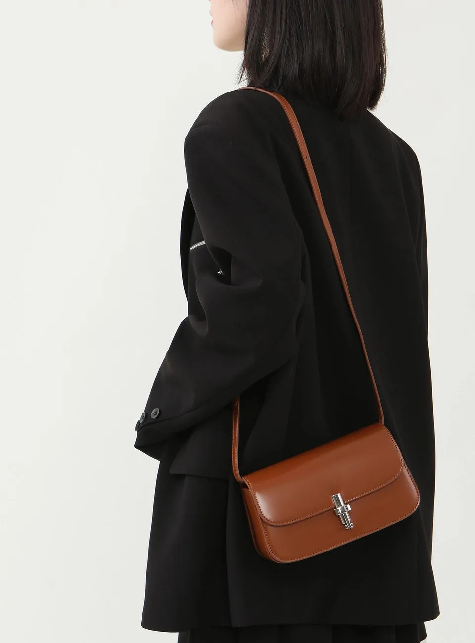 Aura Sling Bag - Caramel