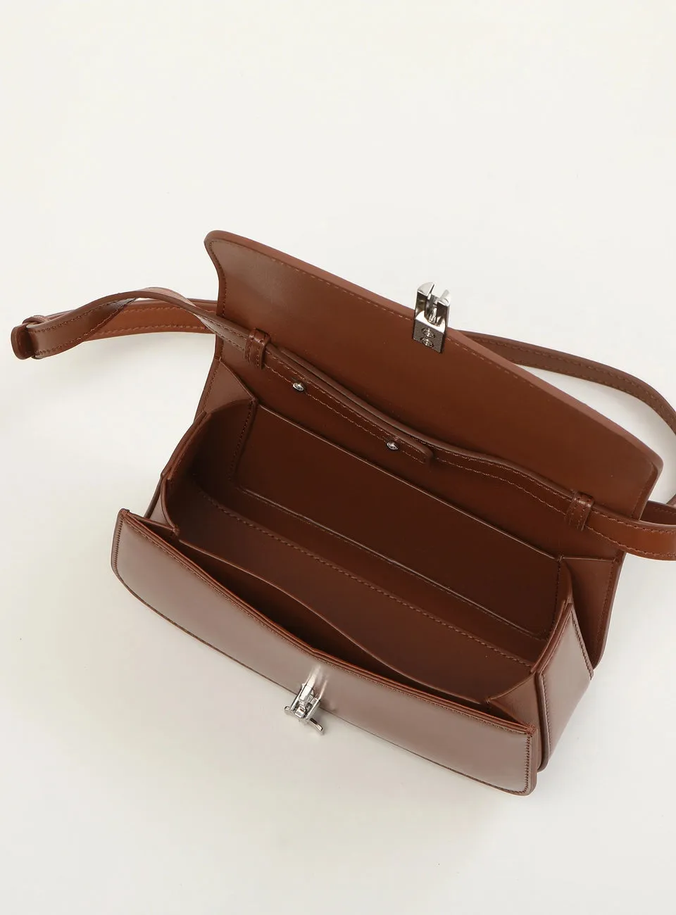 Aura Sling Bag - Caramel