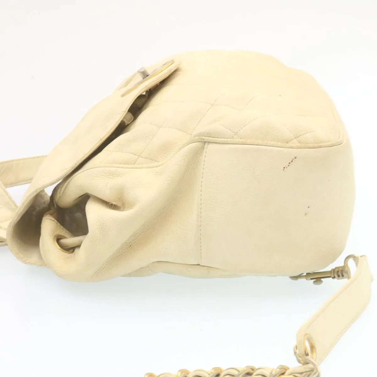 CHANEL Caviar Skin Matelasse Backpack White CC Auth am1922gA