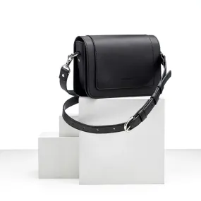 Evie & Flo Hilma Messenger Bag Black