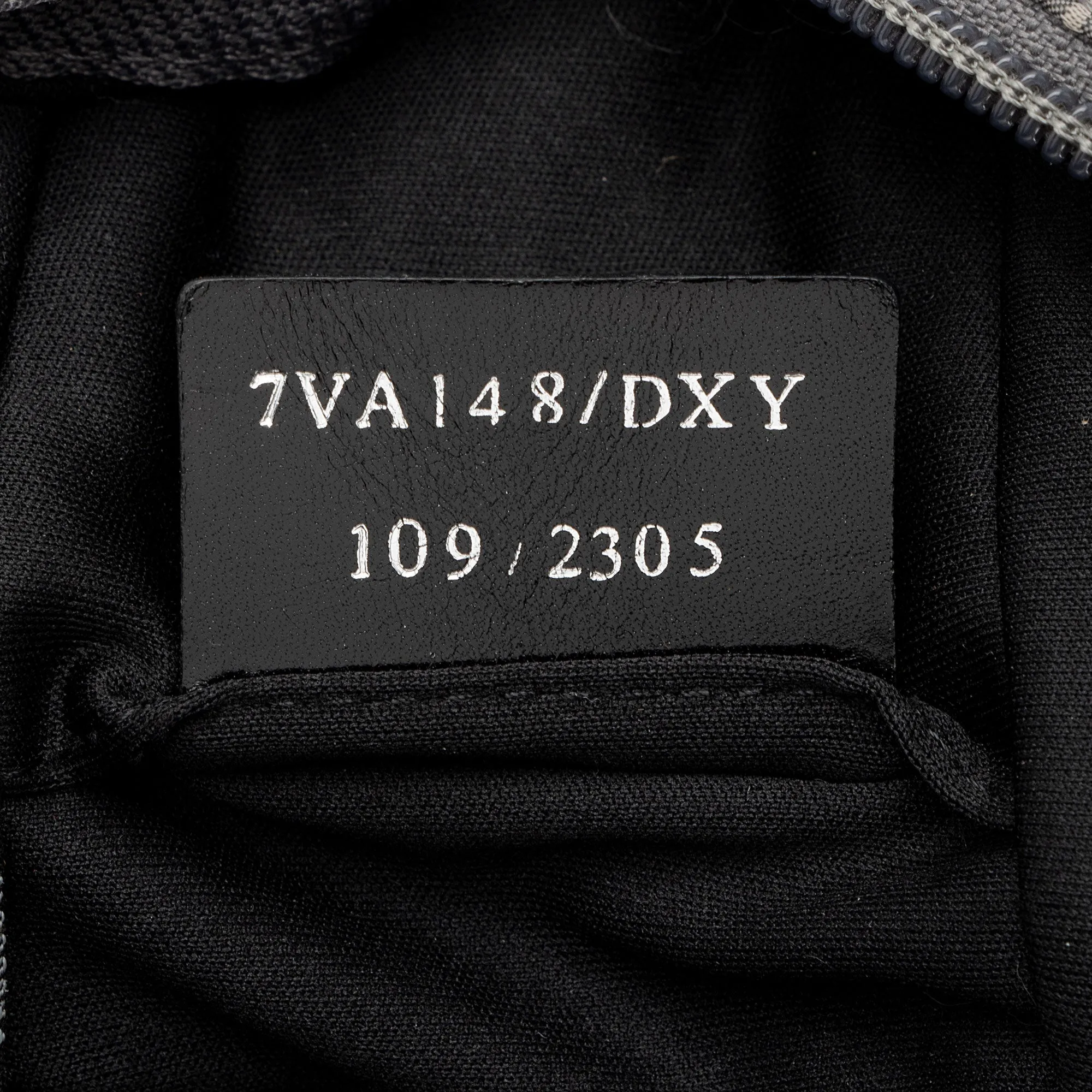 Fendi Nylon Zucchino Messenger (SHF-hFuRrv)