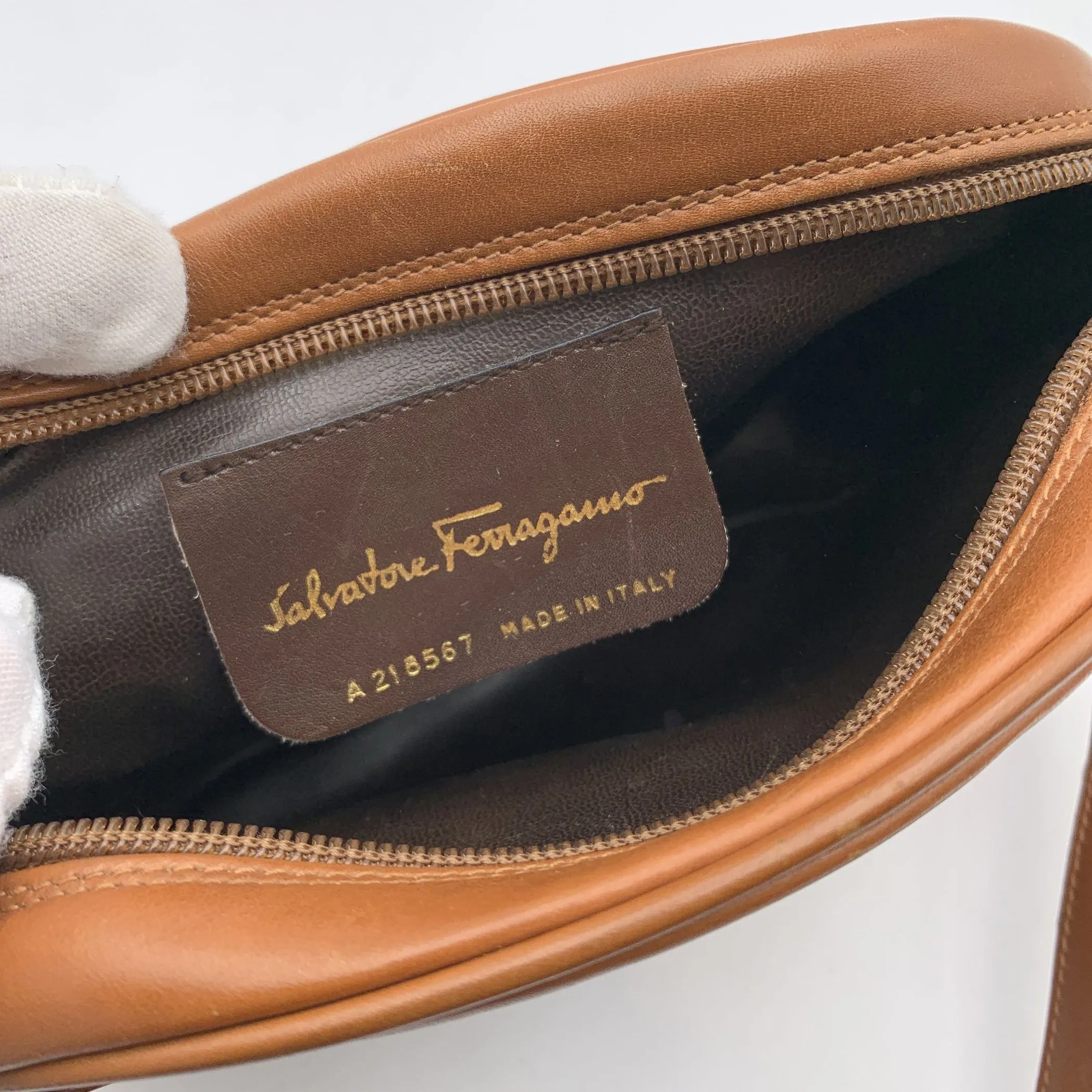 Salvatore Ferragamo Vintage Brown Leather Vara Shoulder Bag Crossbody